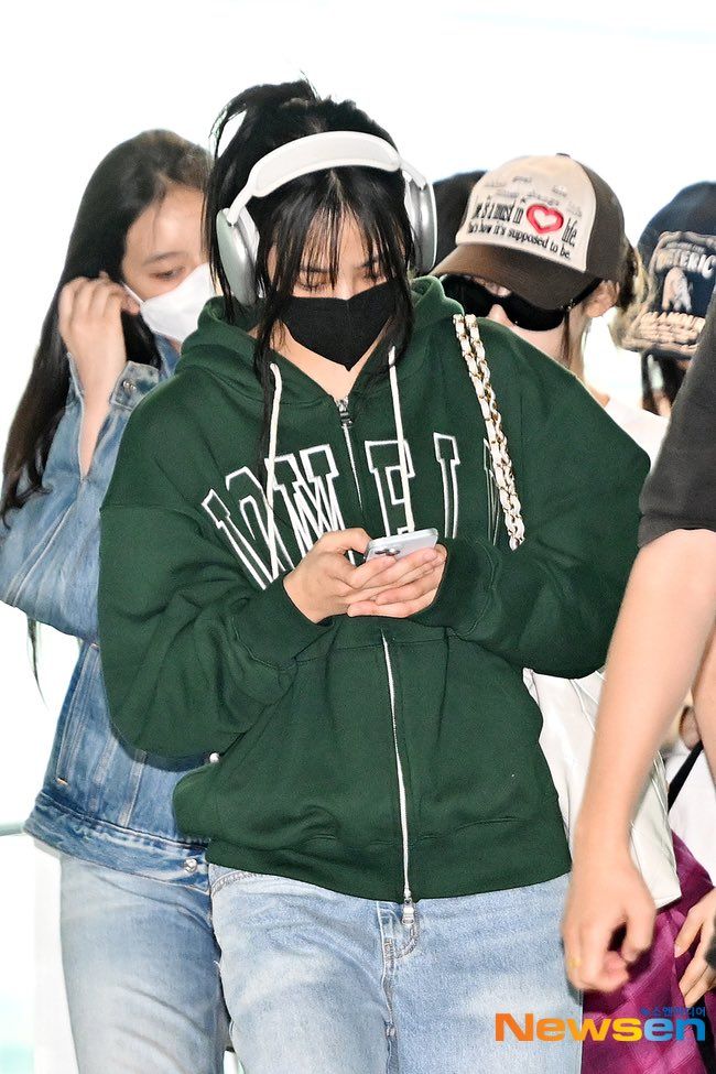 [뉴진스] 인천공항 출국1_11.jpg