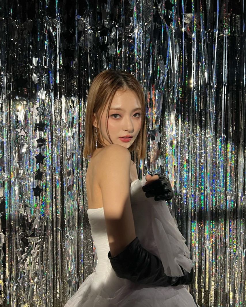 프로미스나인 이나경2_4.jpg
