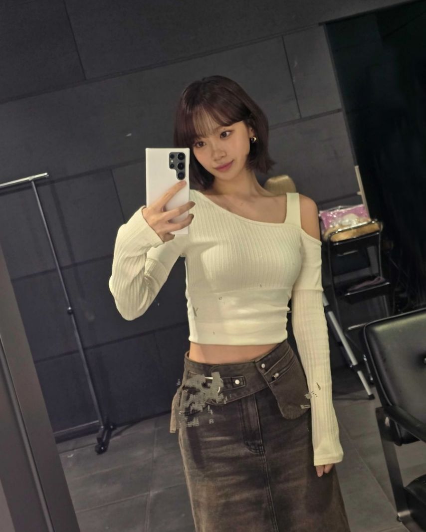 르세라핌 김채원1_3.jpg