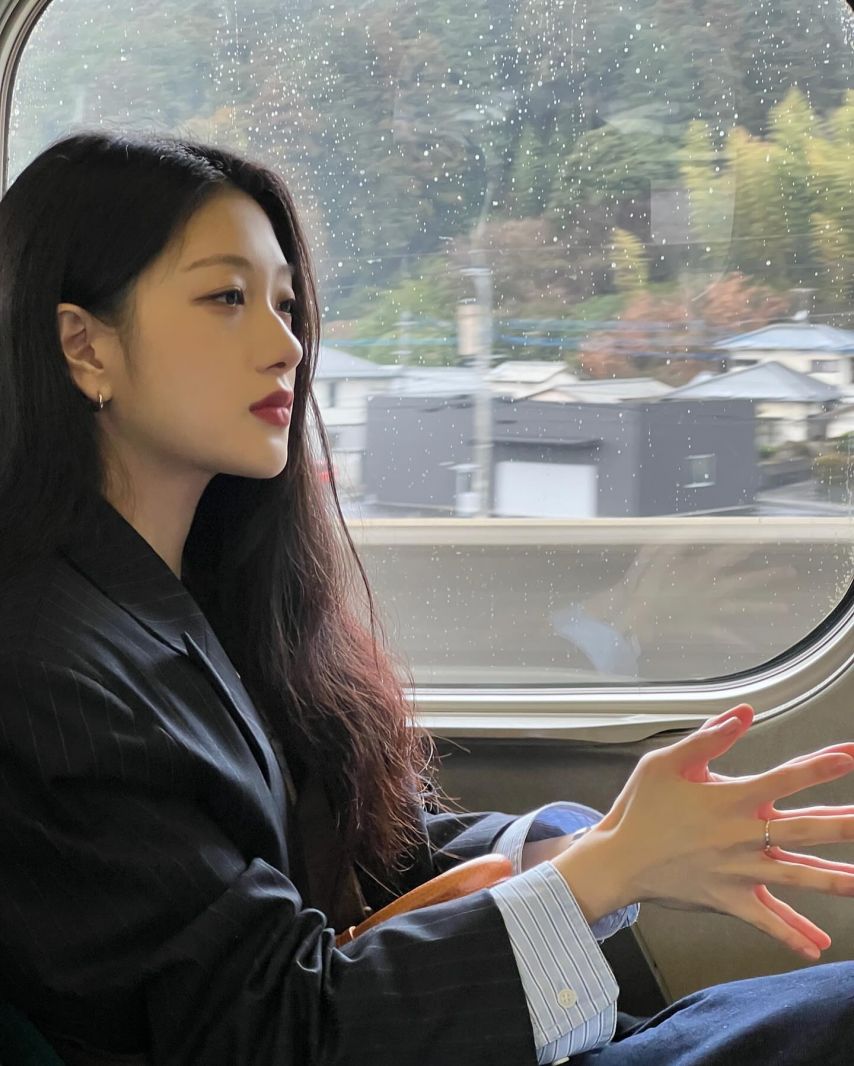 프로미스나인 이서연1_6.jpg