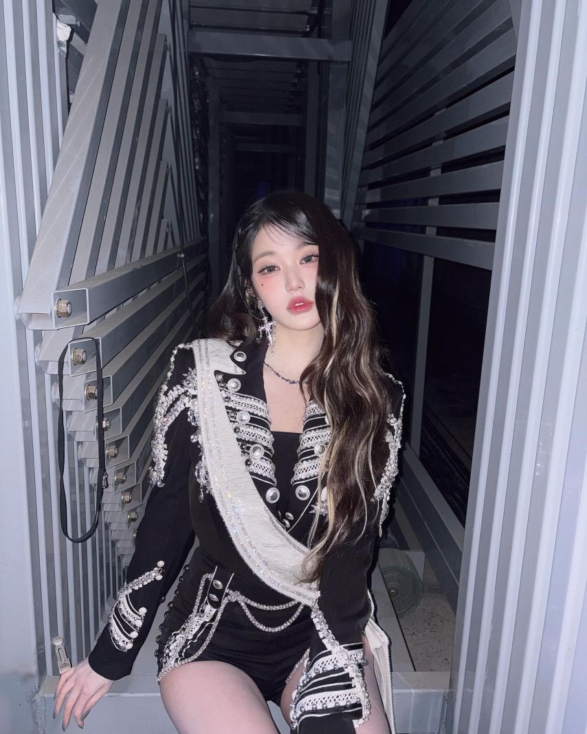 아이브 장원영1_9.jpg
