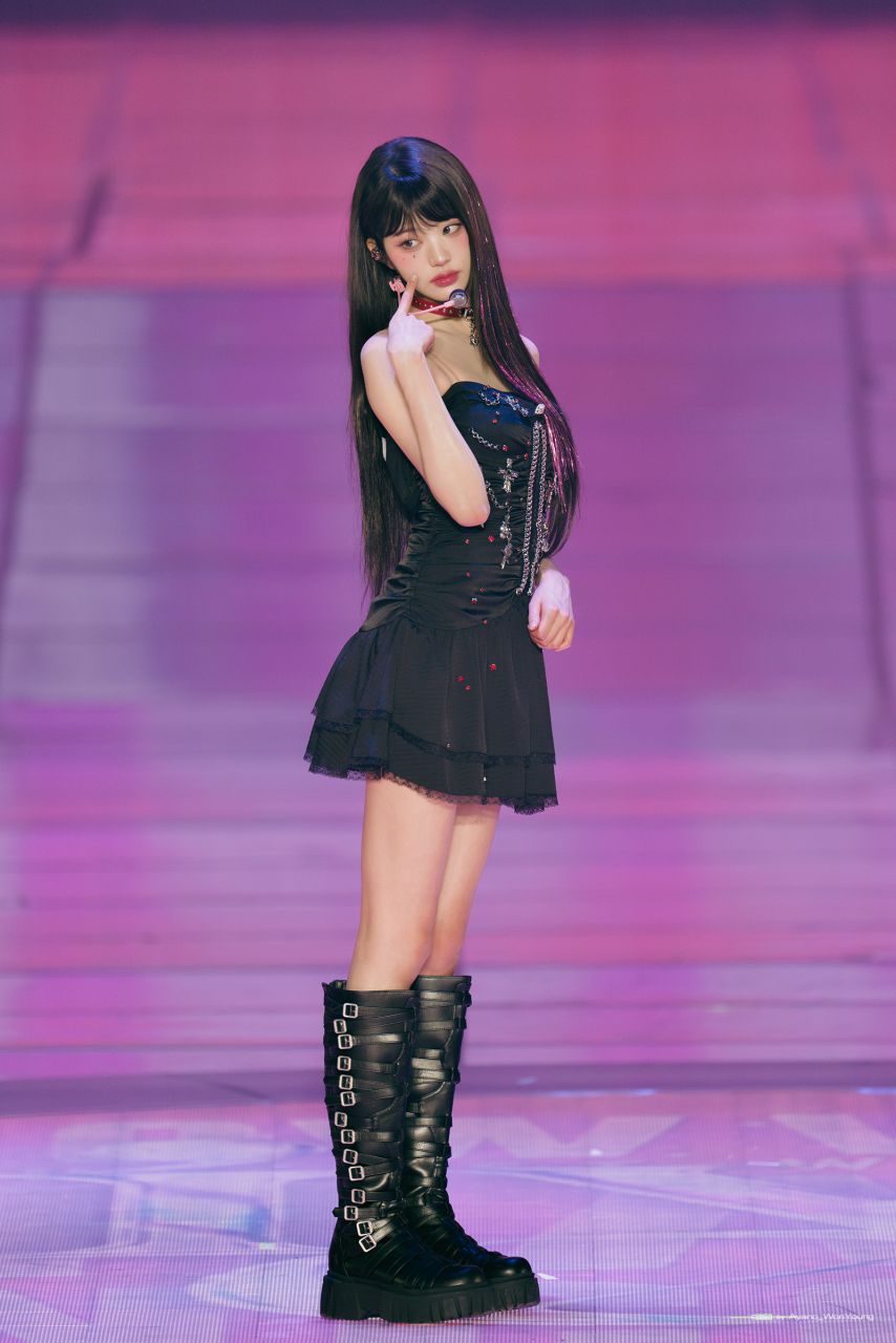 아이브 장원영1_2.jpg