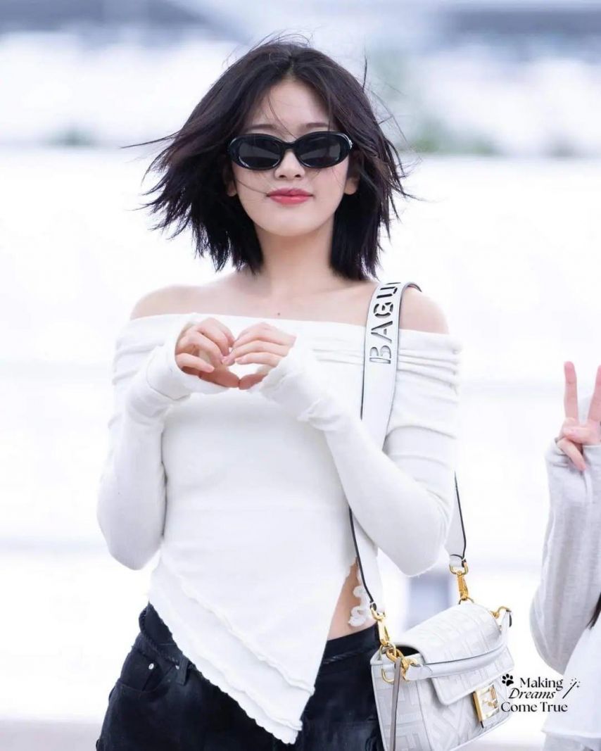 아이브 안유진2_3.jpg