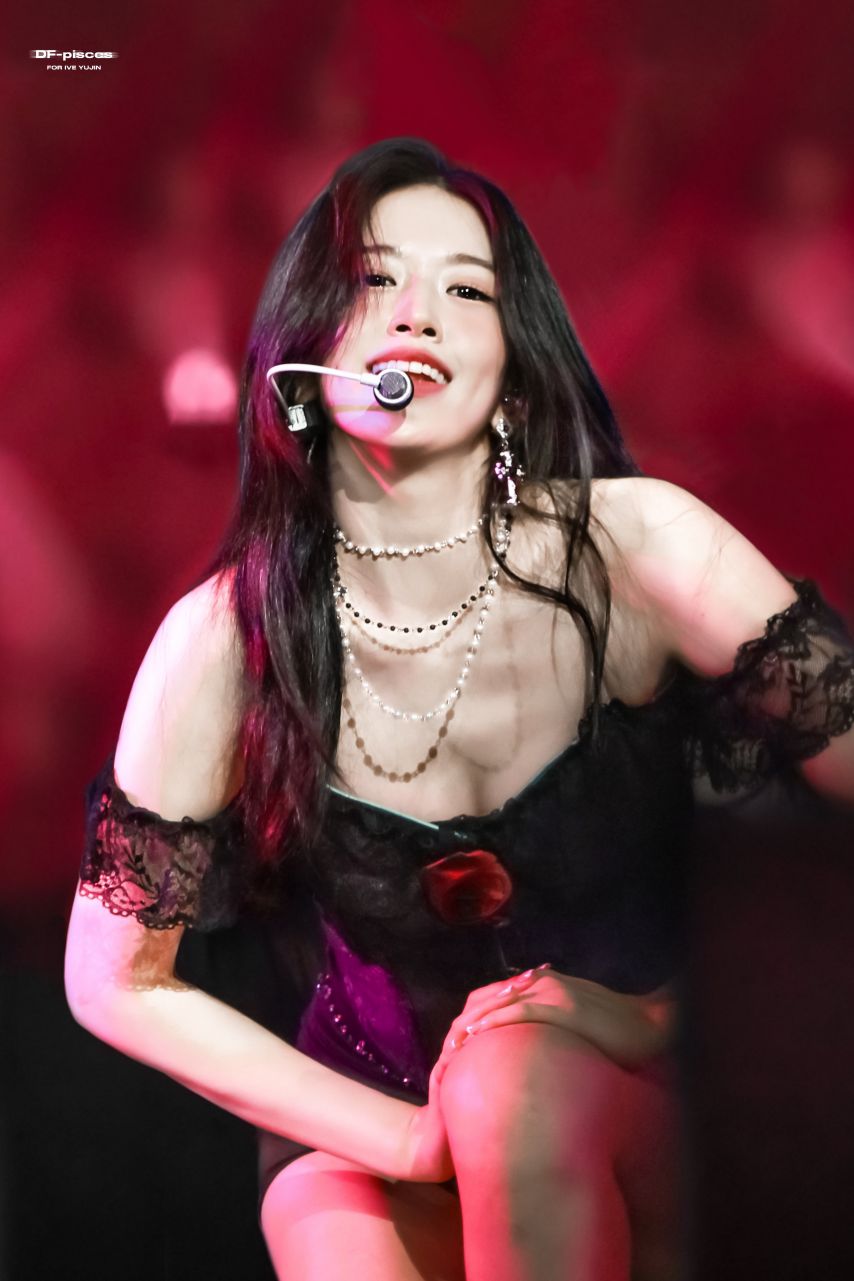 아이브 안유진2_6.jpg