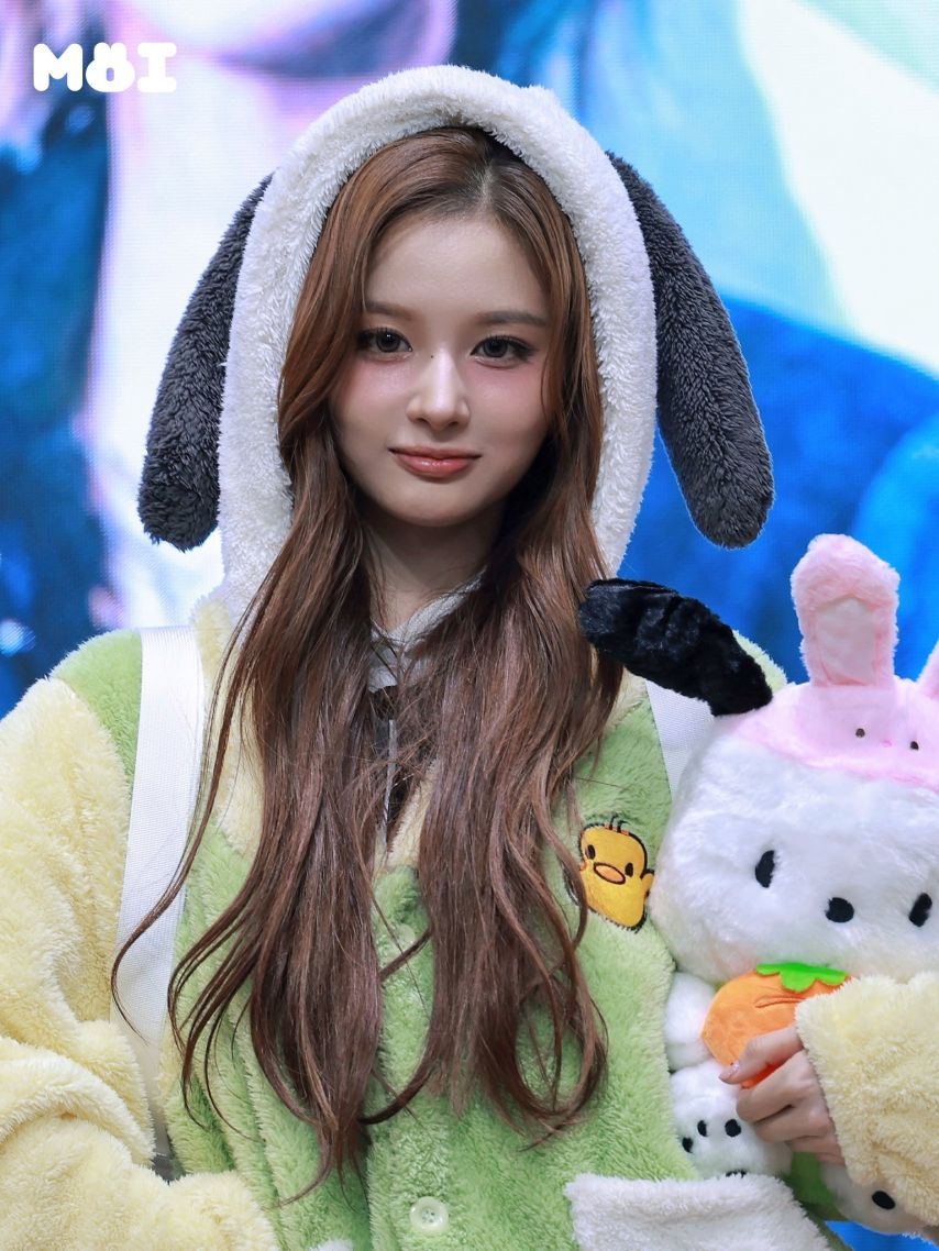 엔믹스 설윤1_3.jpg