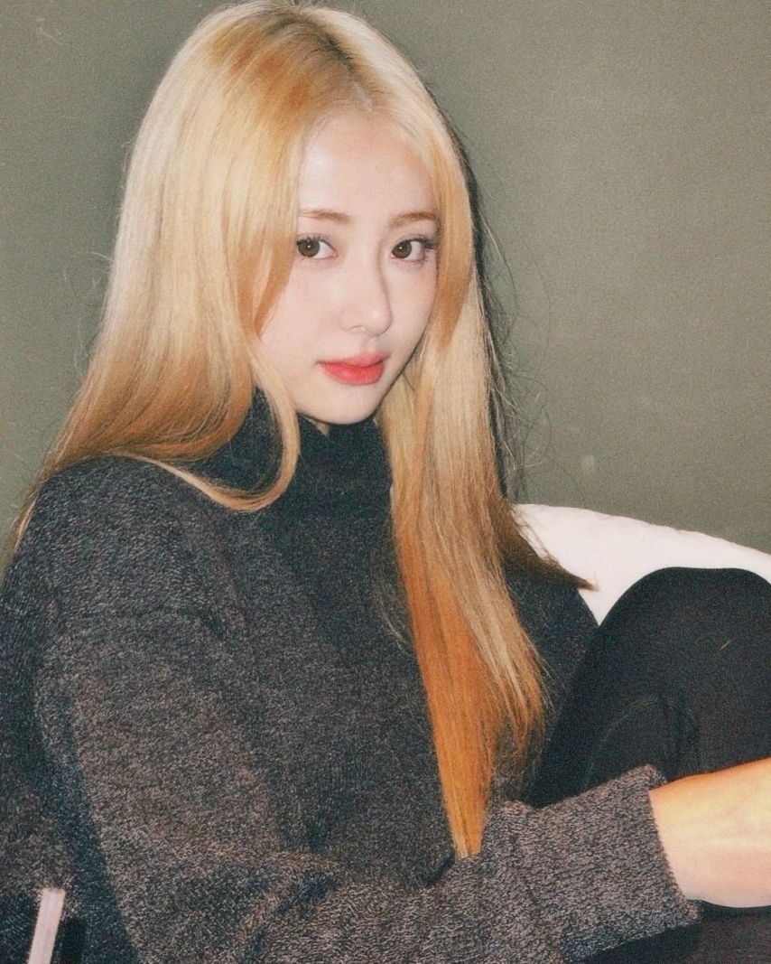 르세라핌 허윤진1_1.jpg