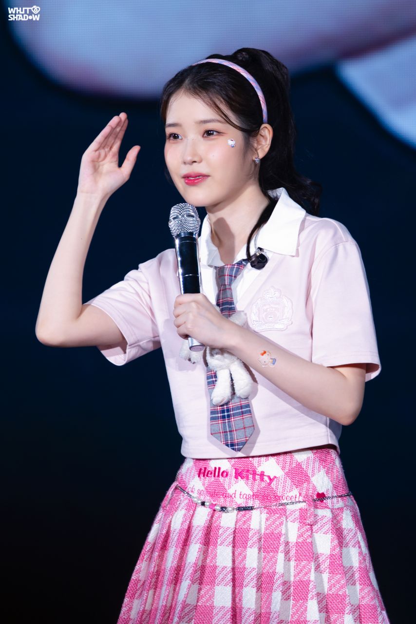 아이유 오사카1_2.jpg
