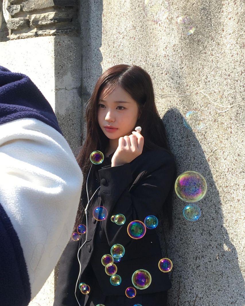 위클리 지한1_2.jpg