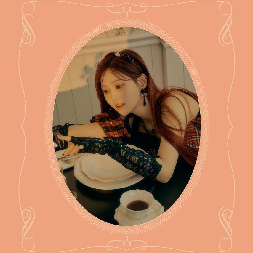 오마이걸 10번째 미니앨범 [Dreamy Resonance] 컨셉포토 Sonetto1_11.jpg