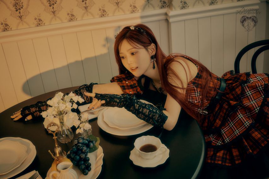 오마이걸 10번째 미니앨범 [Dreamy Resonance] 컨셉포토 Sonetto1_5.jpg