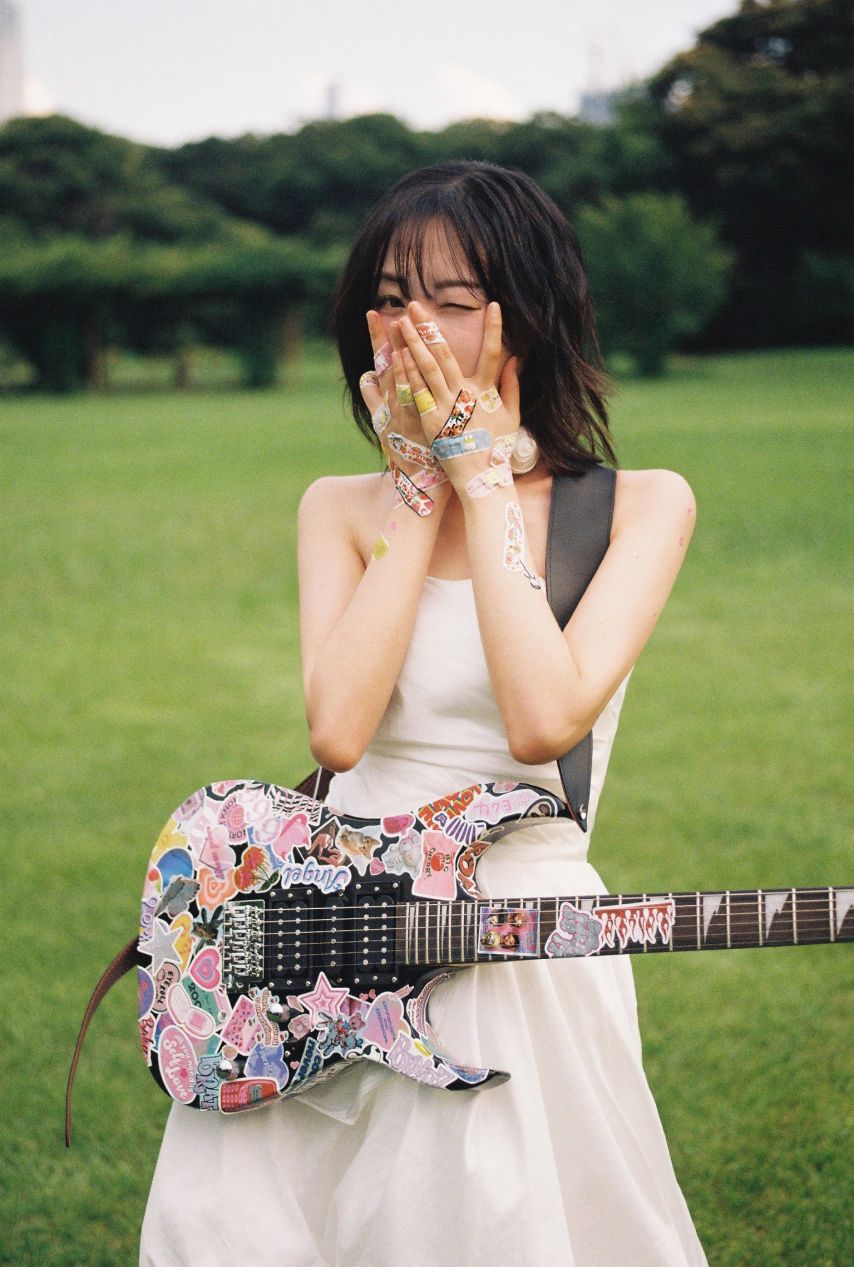 류수정 White Dress 티저1_3.jpg