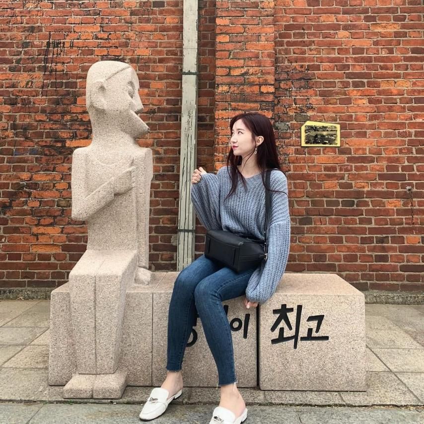윤수빈 아나운서1_4.jpg