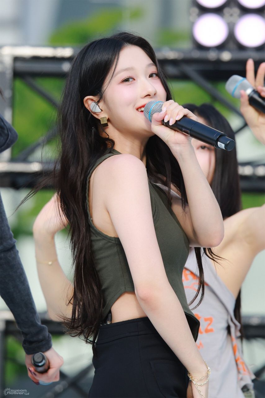 프로미스나인 서연1_3.jpg