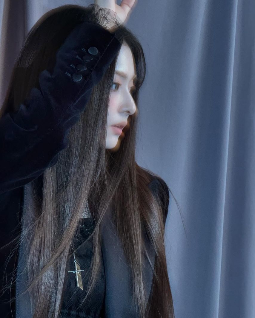 프로미스나인 이나경,백지헌1_1.jpg