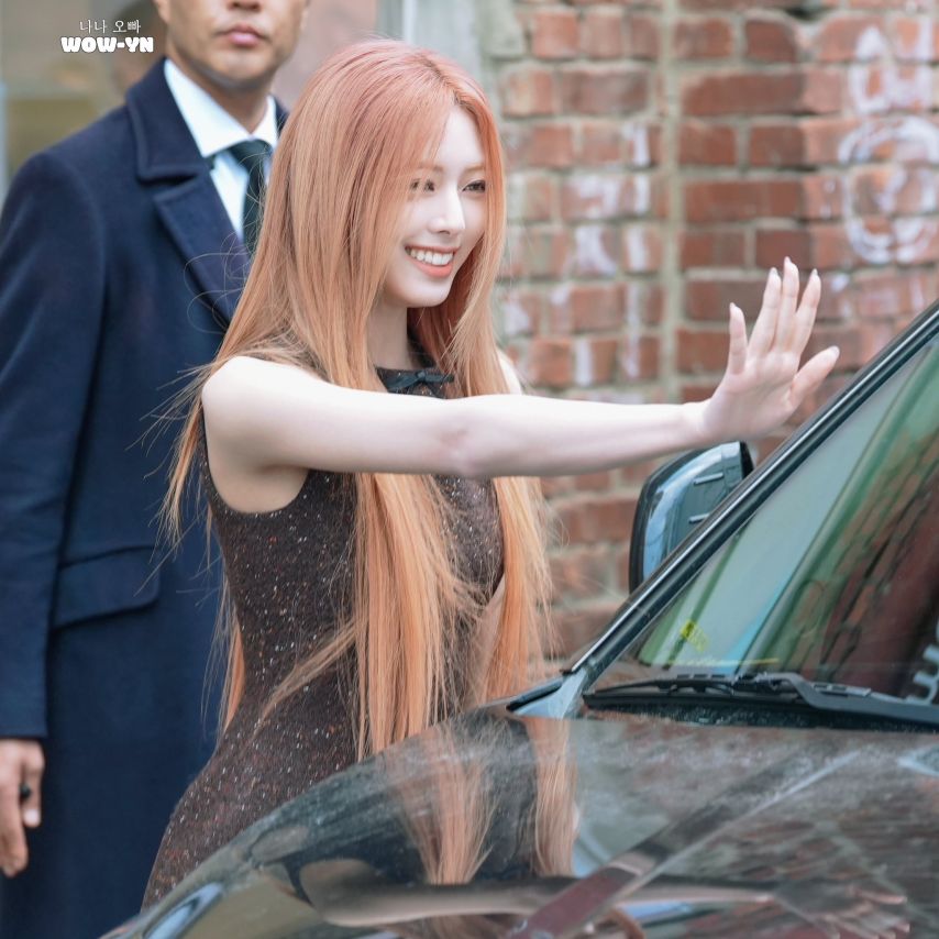 ITZY 유나1_1.jpg