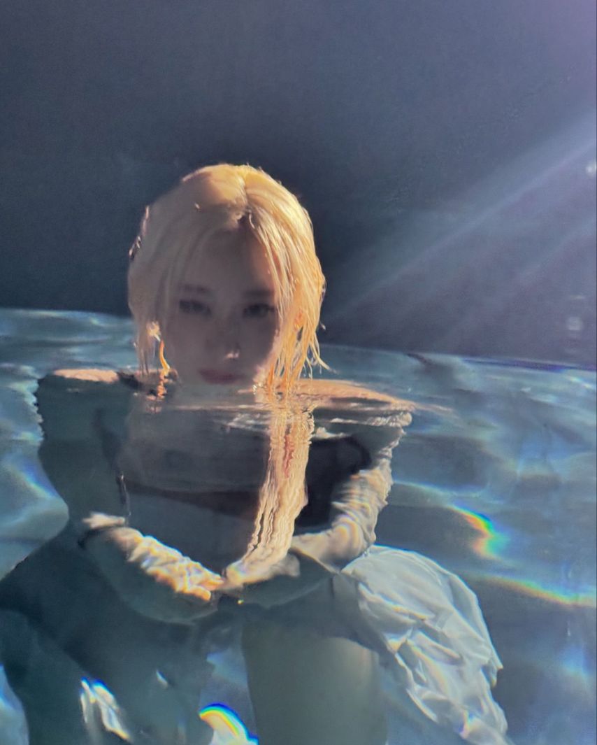 ITZY 채령_8.jpg