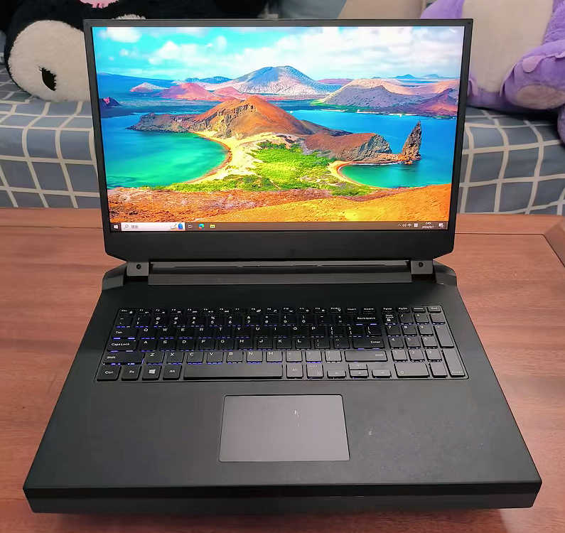 4090-LAPTOP.jpg