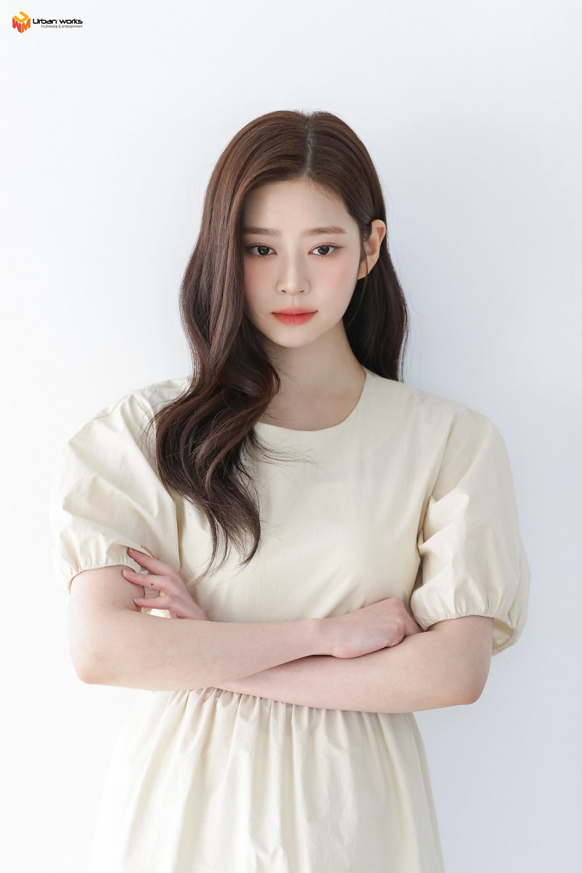 김민주] 사진에서 봄 향기 나요♡‧₊ ˚ : 네이버 포스트