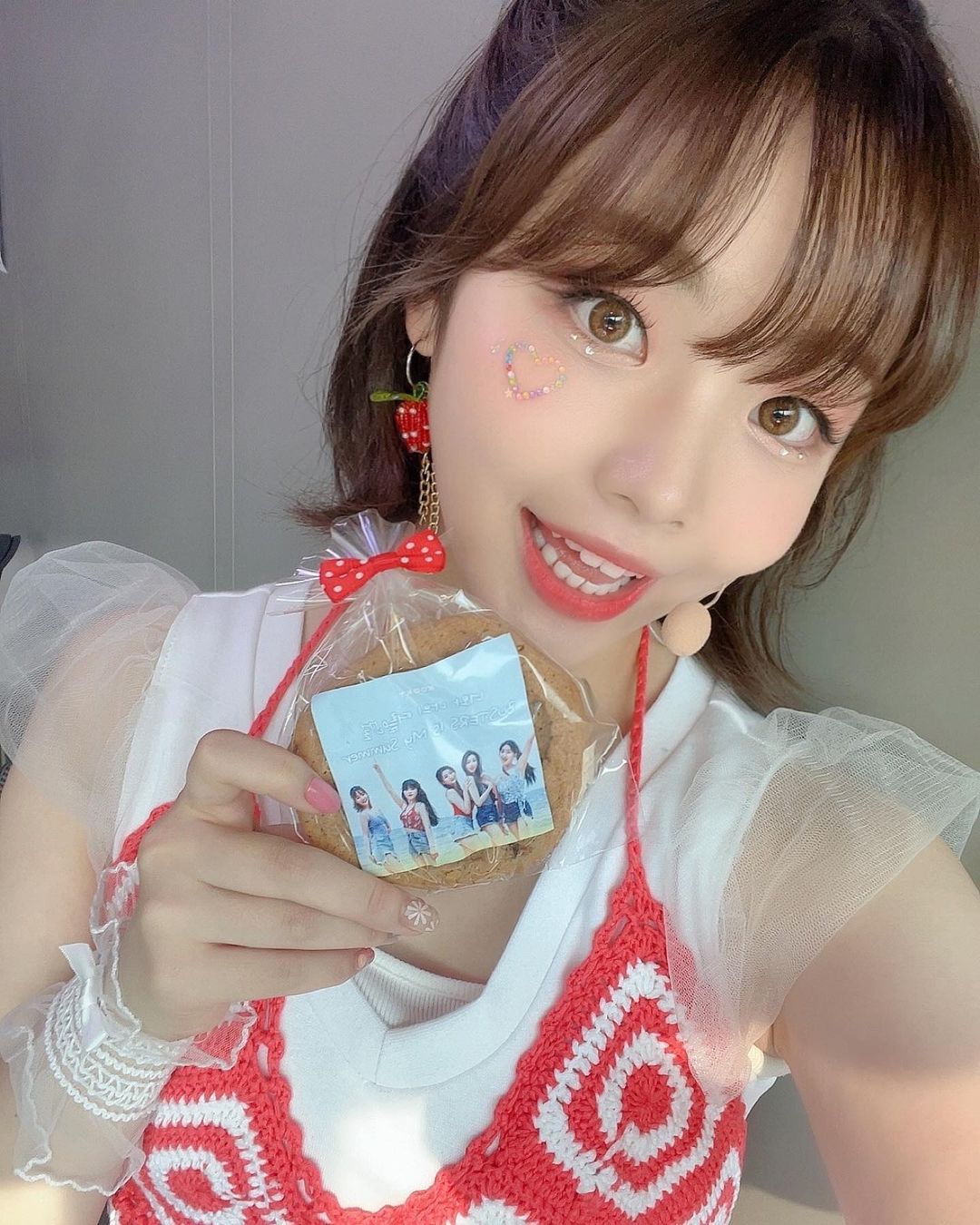 smiley_seira_p_CgepsAihyl0_3.jpg