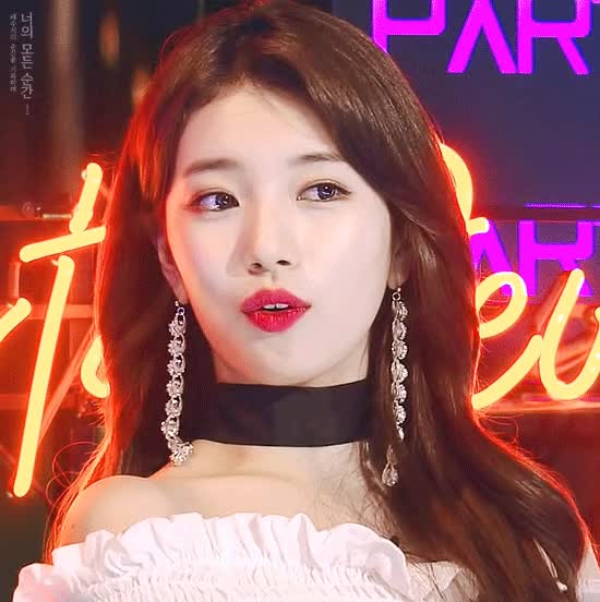 수지 2.gif