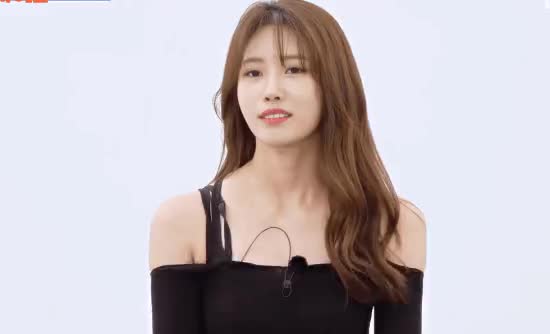 발레치마 입기가 너무 민망했던 러블리즈 미주 29.gif