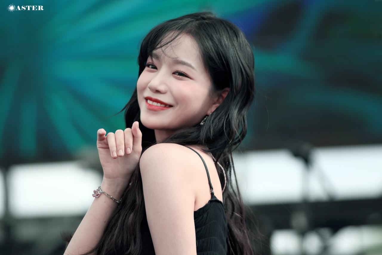 0903 조유리 썸데페 3.jpg