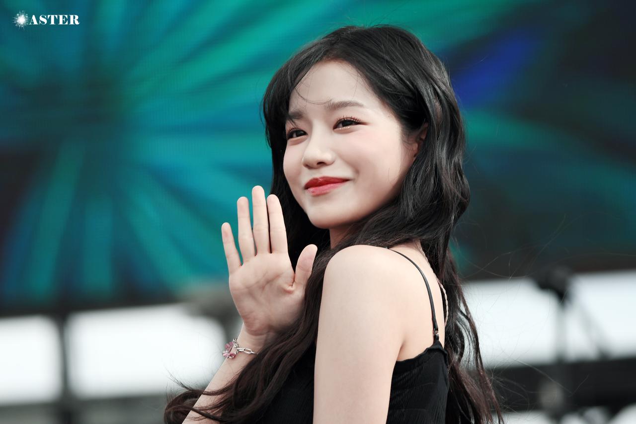 0903 조유리 썸데페.jpg