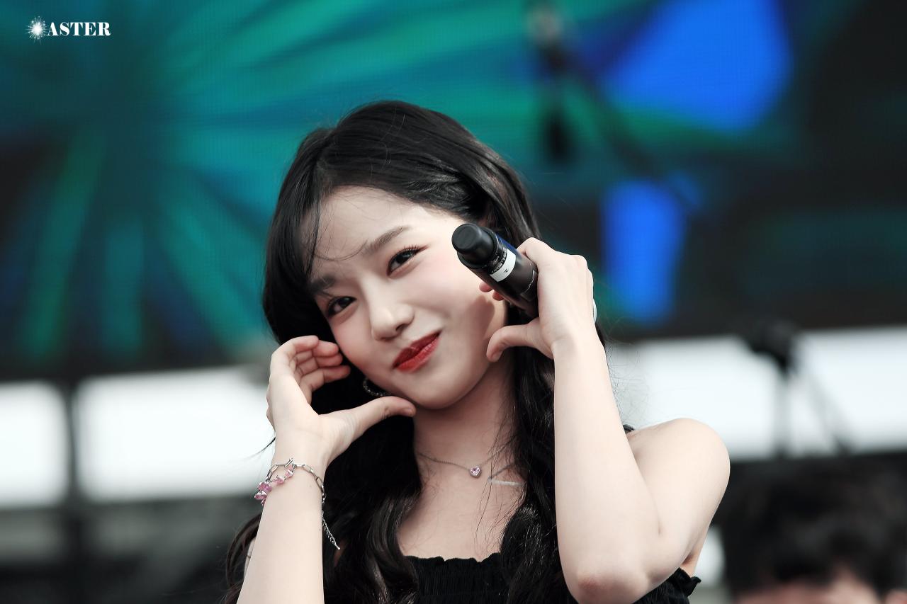 0903 조유리 썸데페 2.jpg