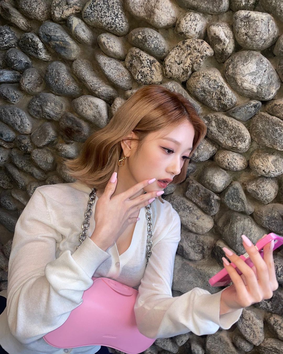 im_theyeon_p_Cb2DqrEJjSy_2.jpg