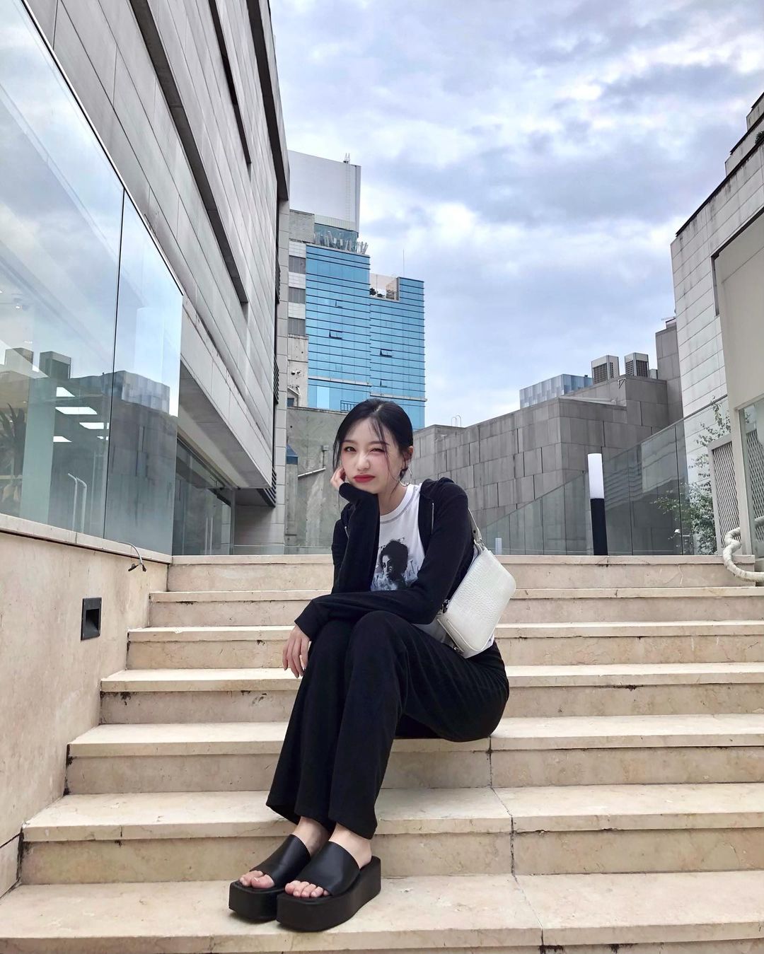 iloveryu._20211017_235742_4.jpg