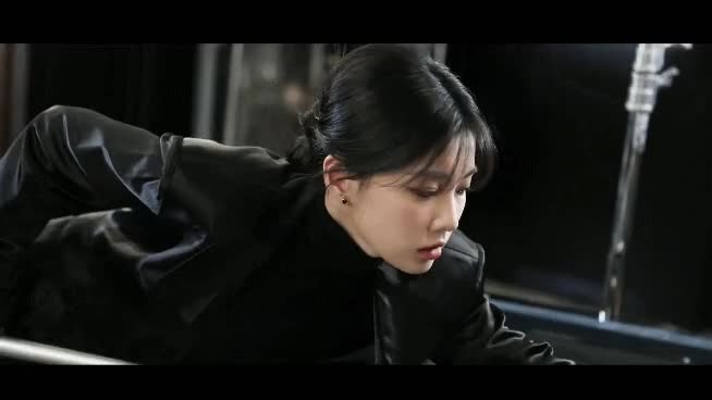 당구 처음 쳐본 강혜원 1.gif