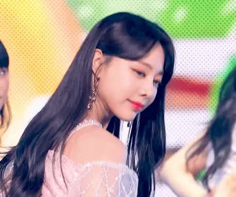 브레이브걸스 왕눈좌 은지 짤털이 - 꾸르