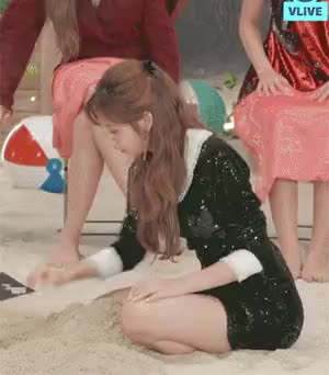 5813e2305bc7986ec10b6aabec579213_1654500214_3205.gif