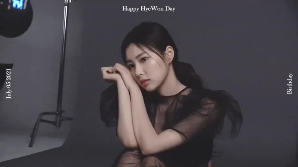 강혜원 1.gif