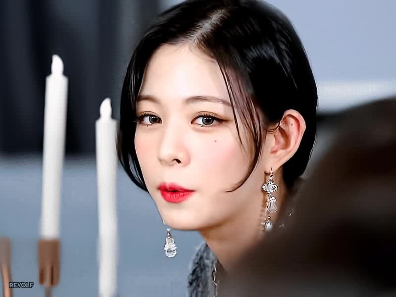 이채영 (프로미스나인).gif