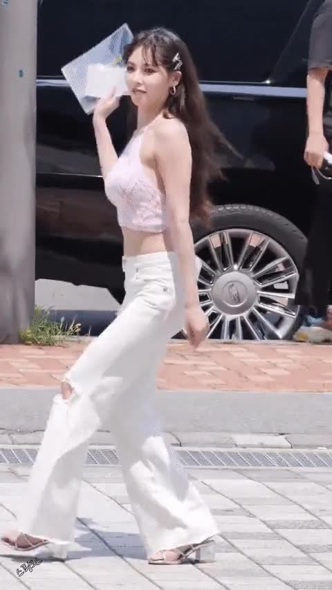 b4aa43fc6f358e267dcd67d9644545ac_1648938643_4878.gif