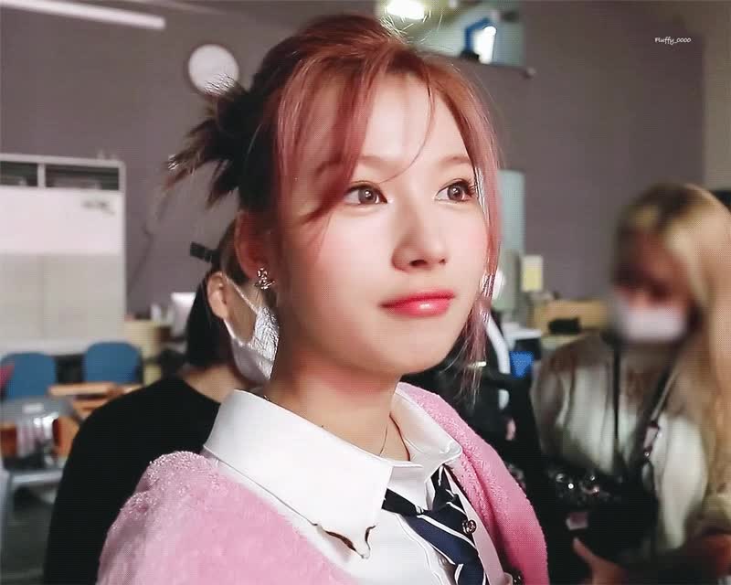 존예 사나 9.gif