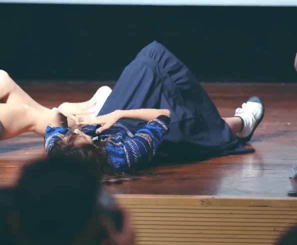 방심한 드림캐쳐 유현.gif
