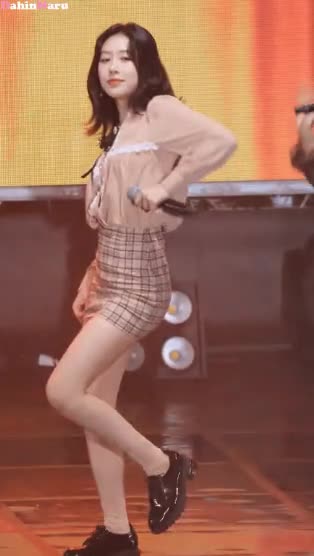 65e3f9fafd062dfdafdf4eb8489d1165_1641622335_1855.gif