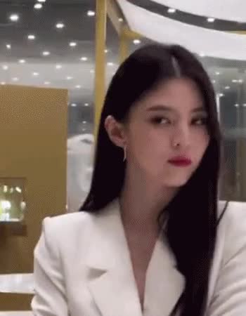 78ac5e95483ead0f307b12f2782bd2d5_1662012384_1265.gif