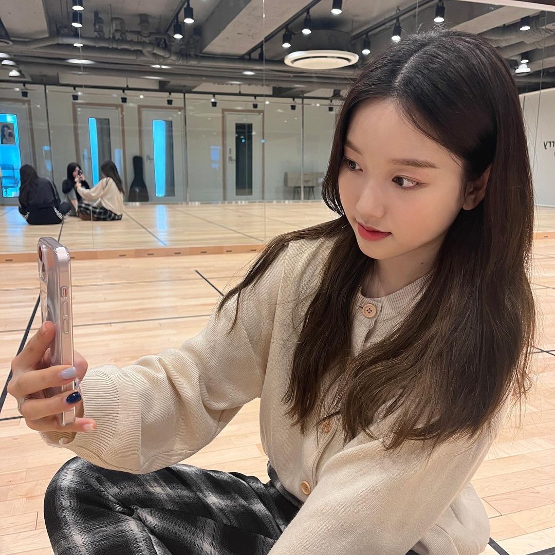 loonatheworld_20211227_192341_5.jpg