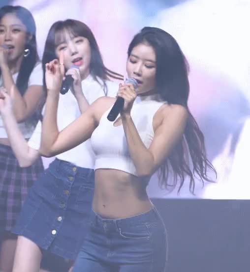 러블리즈 이미주 전설의 행사짤 2.gif