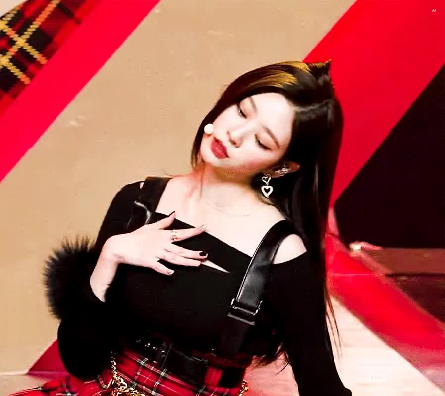 민주.gif