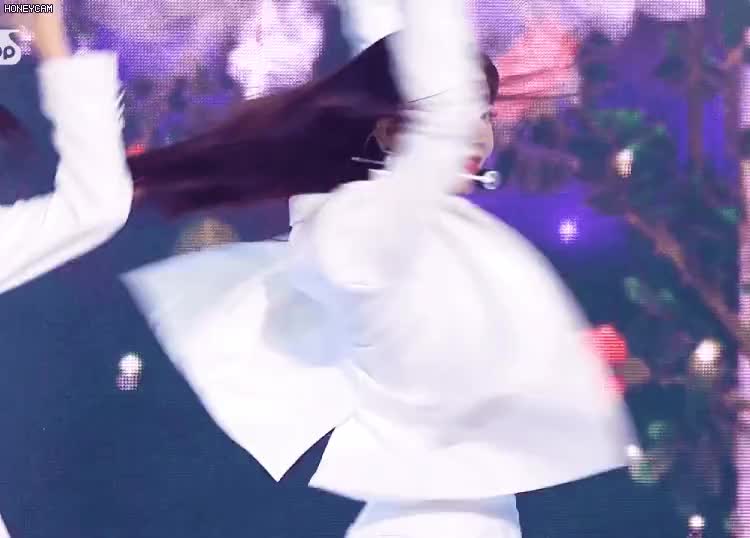 3d6846fd195c79f0377eaa4c8d8d0d18_1646312174_5115.gif