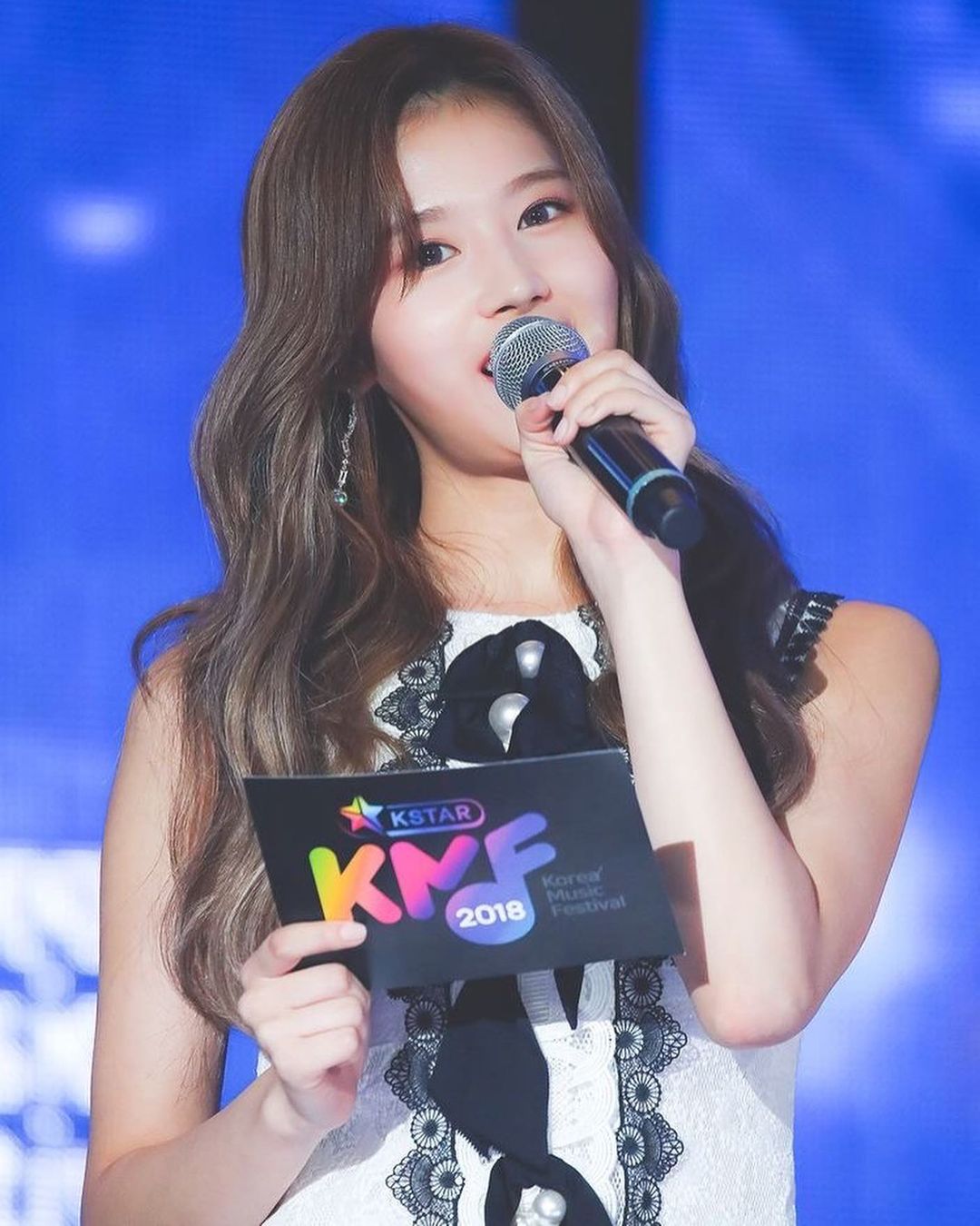 sana_twice2129_p_Cd28XLtFEhA_3.jpg