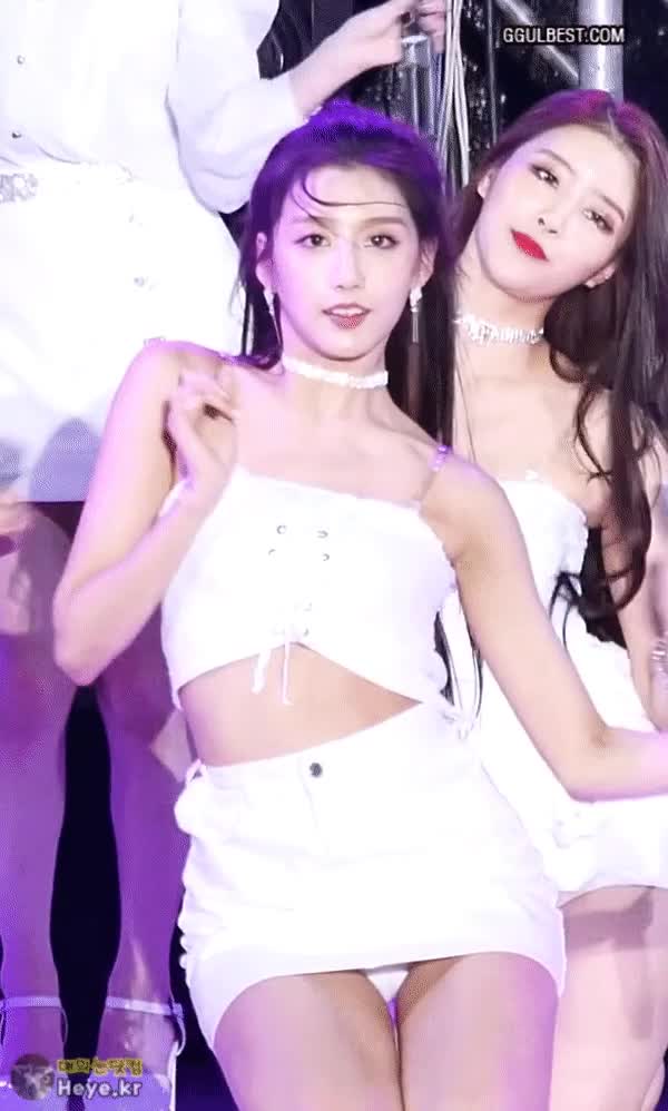 2cc25c0cbb5c056ab63cdd548ffd2df2_1661624763_3701.gif
