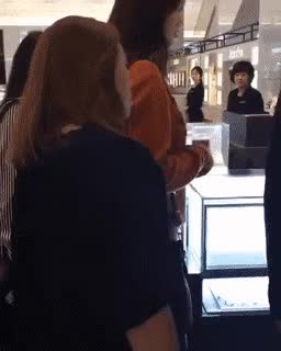 344691f4b8056e09912ab2ee54093a53_1627202567_6922.gif