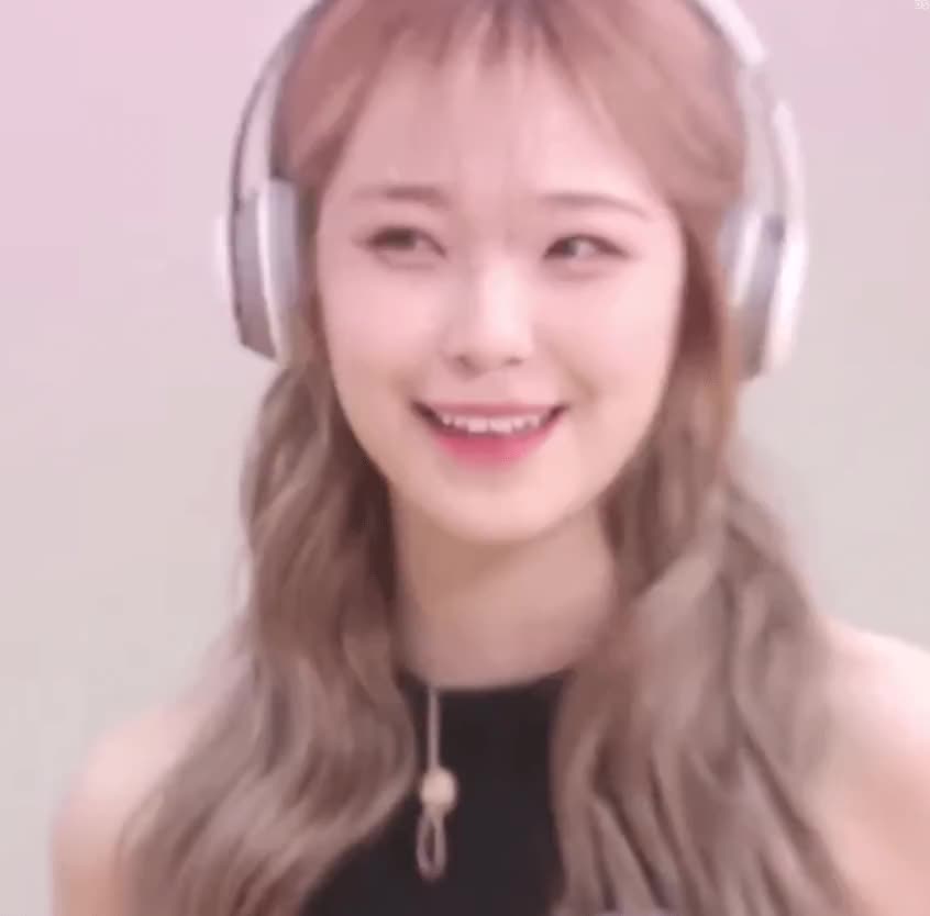 1649061545.gif