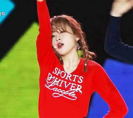 양갈래 머리한 레드벨벳 슬기 2.gif
