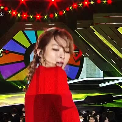 양갈래 머리한 레드벨벳 슬기 1.gif